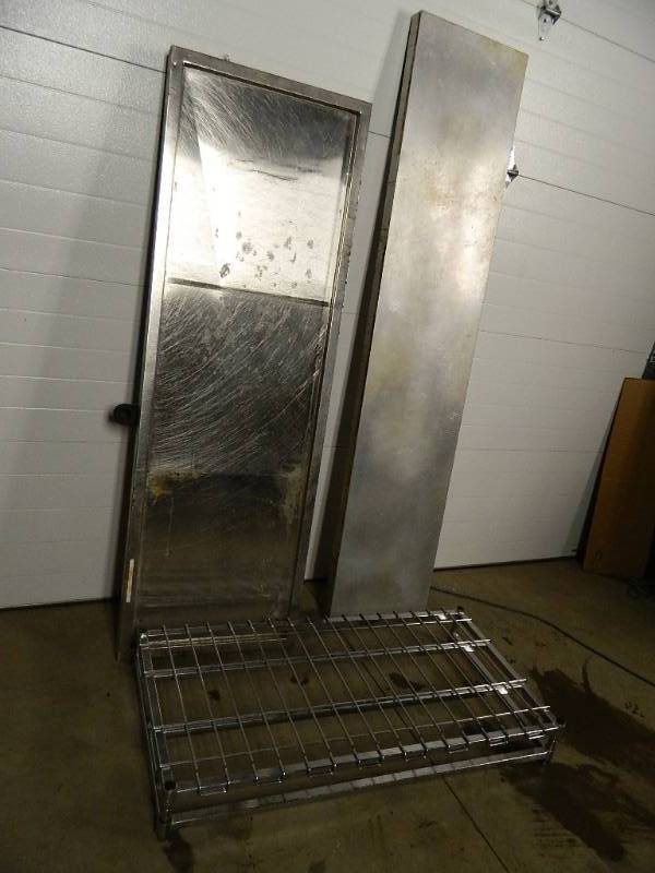 lot 87 image: Dunnage Rack, Bar Top With Drain, Heat Table