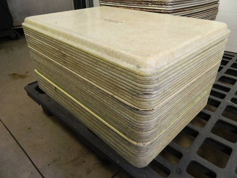 lot 88 image: Qty 34 Plastic Pastry Sheet Pans
