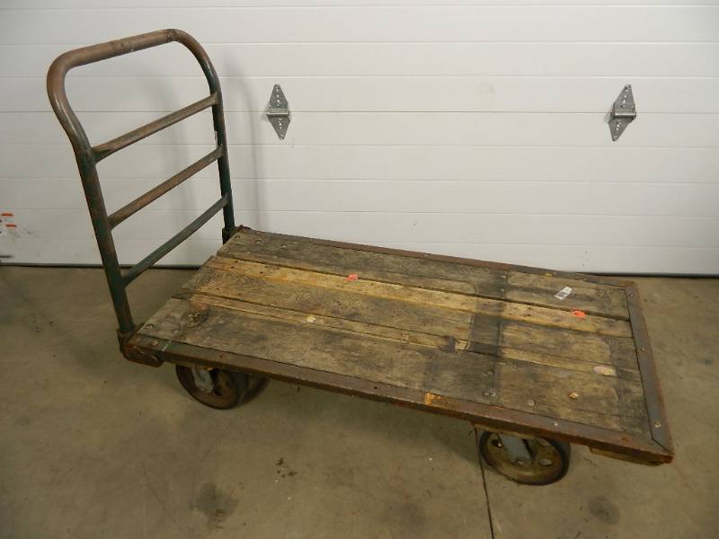 lot 103 image: Nutting Warehouse Cart
