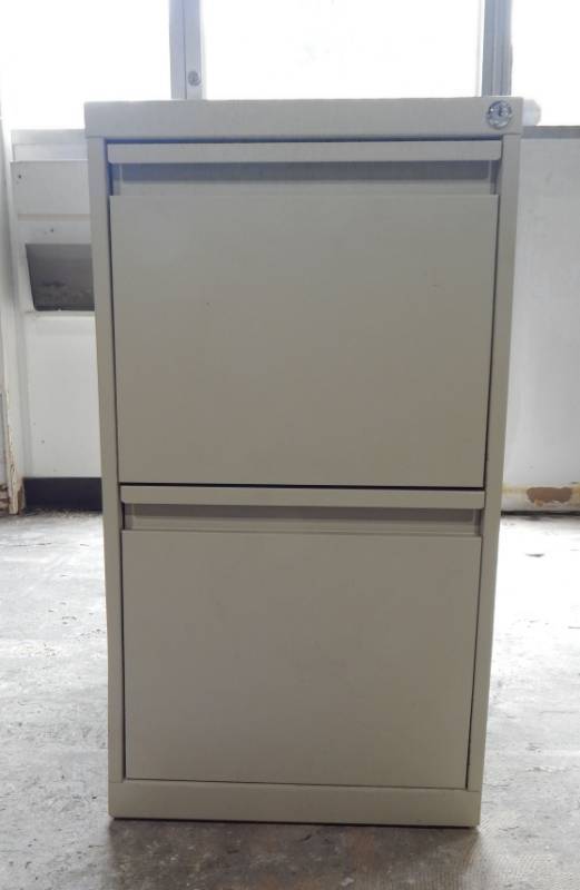 lot 52 image: 2 Drawer Lateral Filing Cabinet