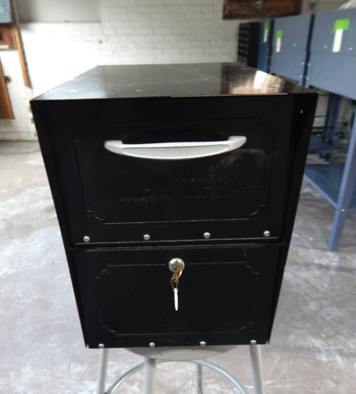 lot 54 image: Architectural Mailboxes Model 6200 Oasis Classic Galvanized Steel Mailbox
