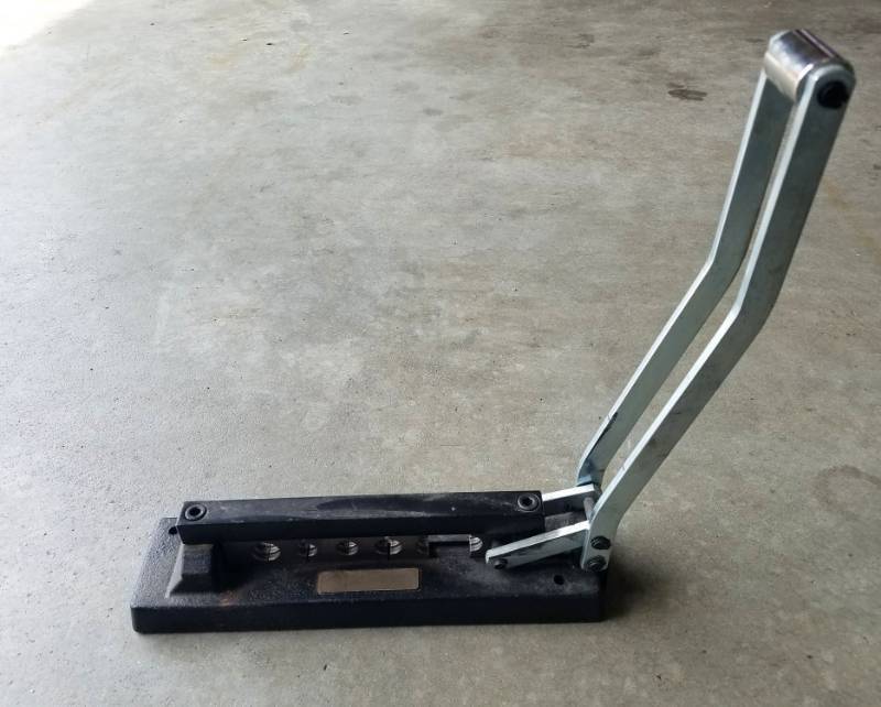 lot 8 image: Crimping Tool