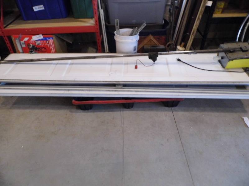 Garage Door w Opener