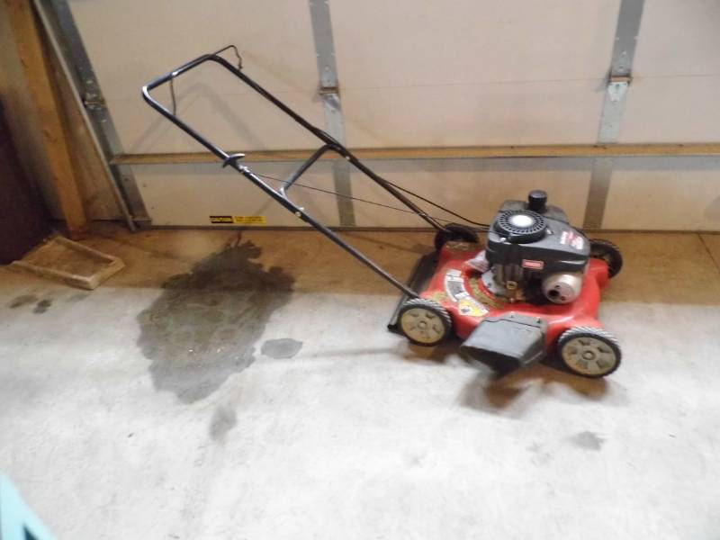 Yard Machine Lawnmower