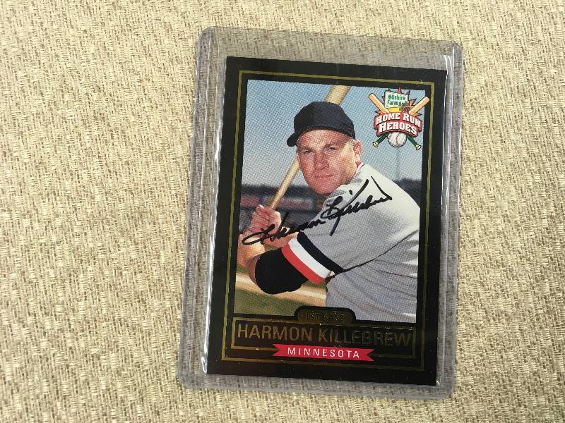 lot 456 image: Authentic Autographed Harmon Killebrew Card