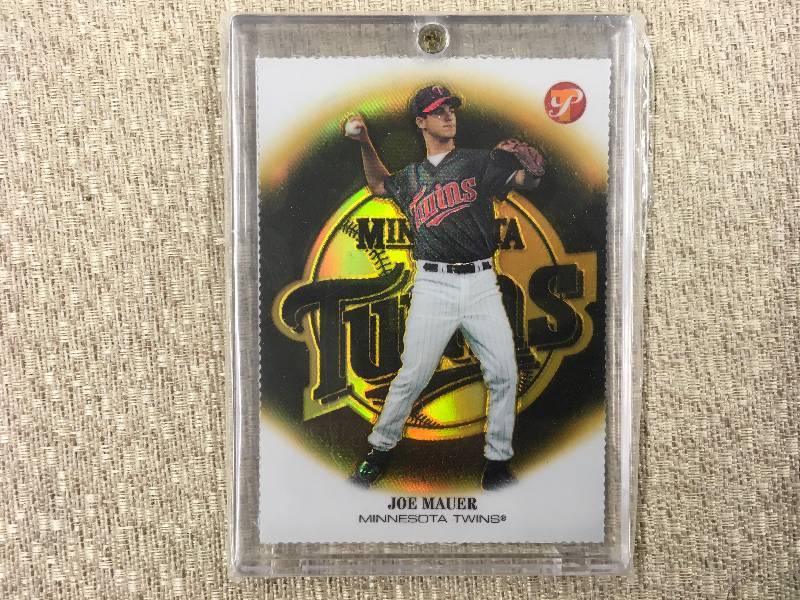 lot 483 image: Joe Mauer Gold Refractor Card 4470