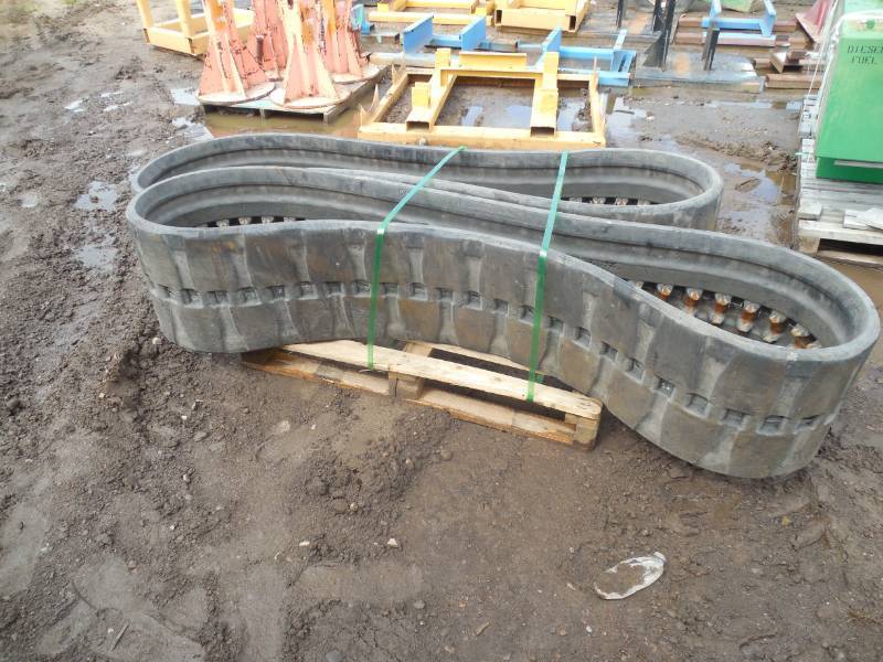 Set of Rubber tracks for Cat Skid Steers