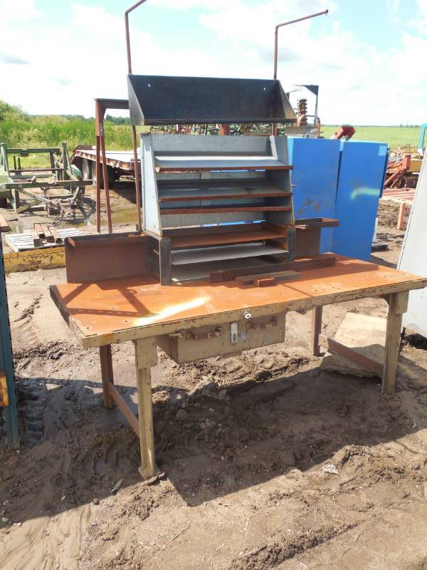 Shop Table