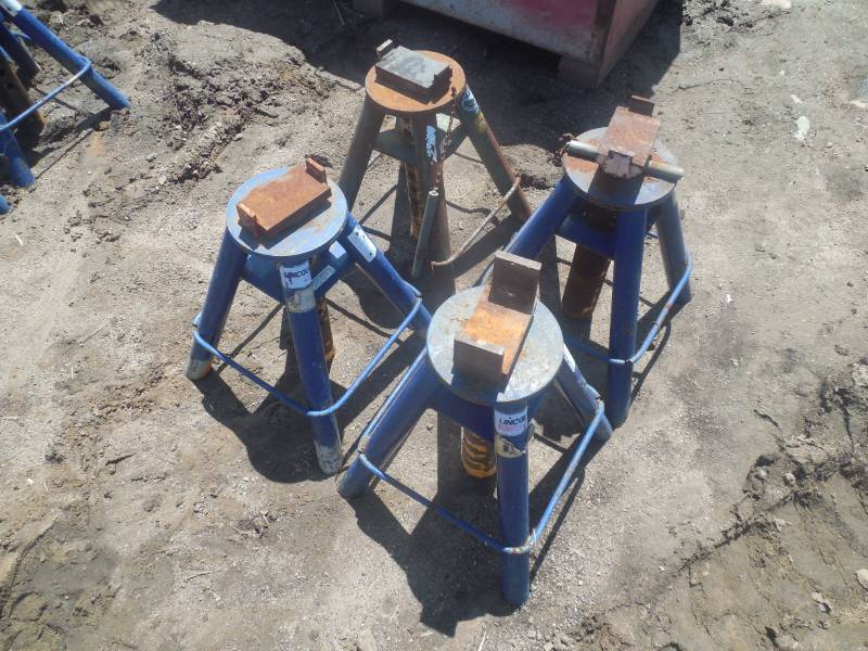 (4) heavy duty jack stands