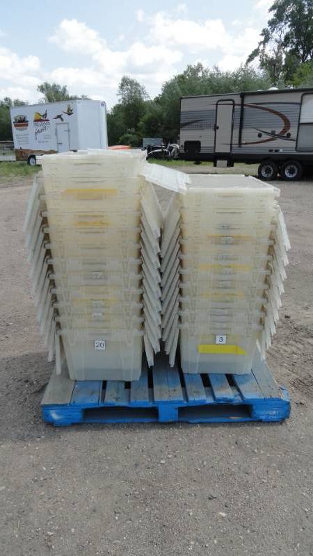 lot 5 image: Lot Of Plastic Totes With Lids ( ORBIS )