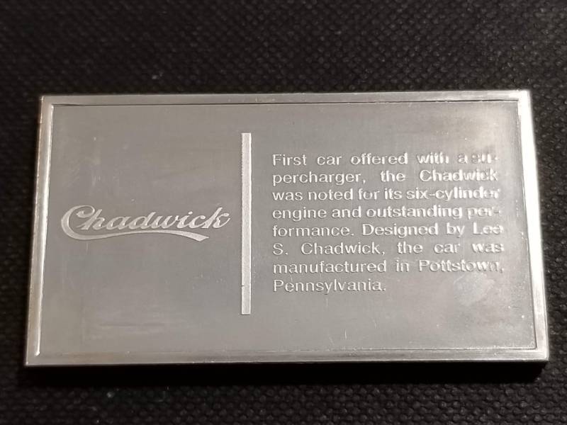 lot 04 image: VINTAGE 1910 CHADWICK 1000 GRAINS (2.08 TROY OZ) STERLING SILVER ART BAR