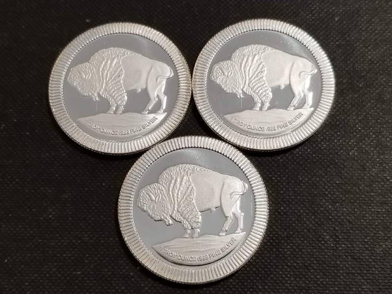 lot 17 image: 3 TROY OZ .999 FINE SILVER (3X 1oz INDIAN BUFFALO STACKERS)