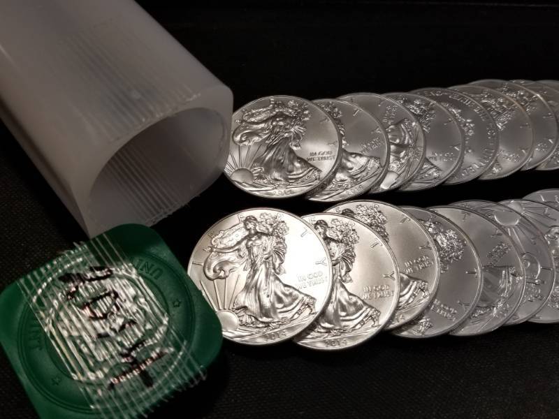 lot 35 image: ROLL OF 20 BU AMERICAN SILVER EAGLES 1oz .999 FINE SILVER 2014
