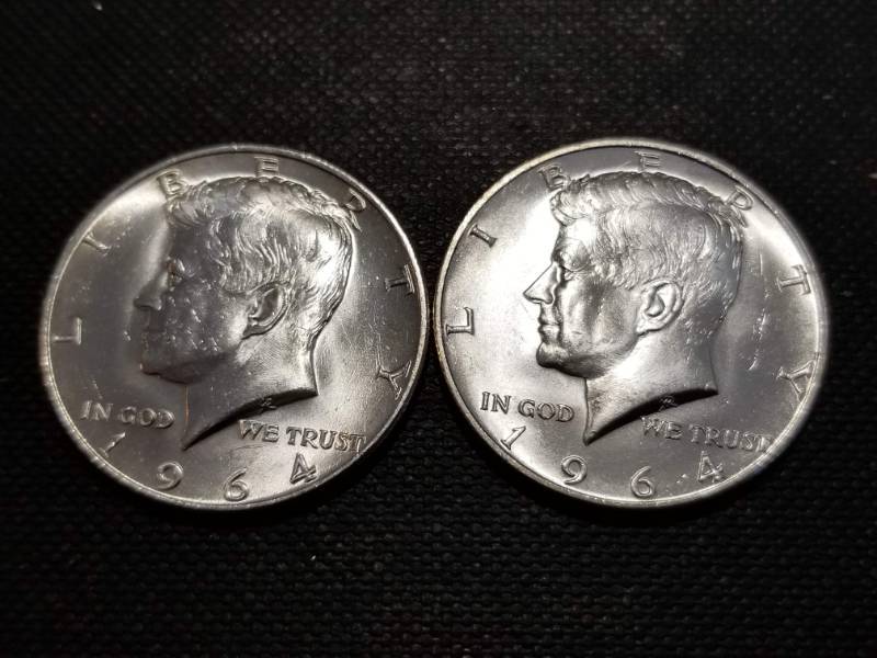 lot 42 image: 2 BU-UNC 1964 KENNEDY SILVER HALF DOLLARS