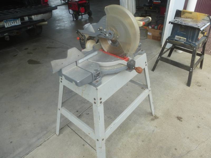 lot 39 image: Rigid Miter Saw