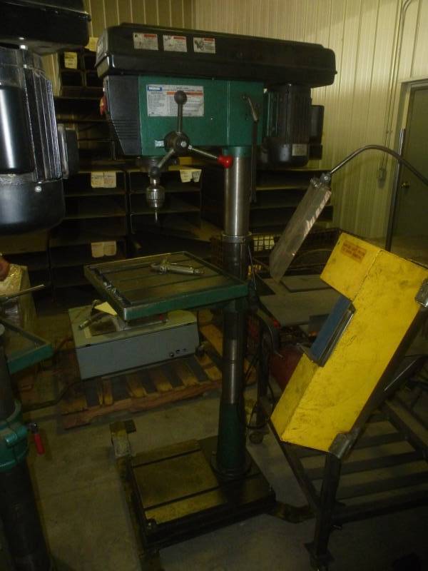 lot 33 image: Grizzly Drill Press