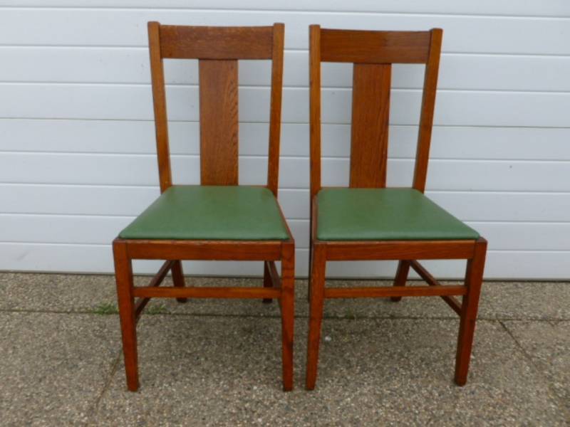 lot 3 image: Antique Chairs