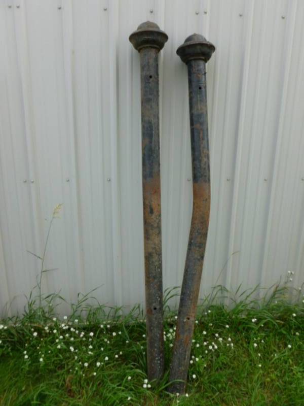 lot 6 image: Vintage Hitching Posts