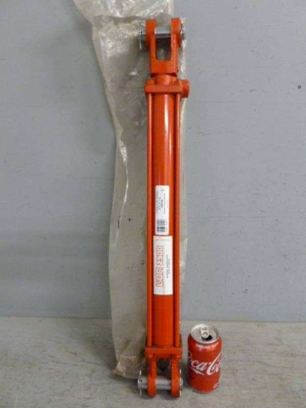 lot 14 image: New Hydraulic Cylinder