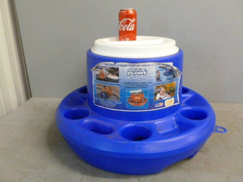 lot 21 image: Floating Cooler