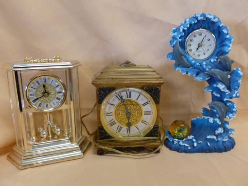 lot 48 image: Clocks
