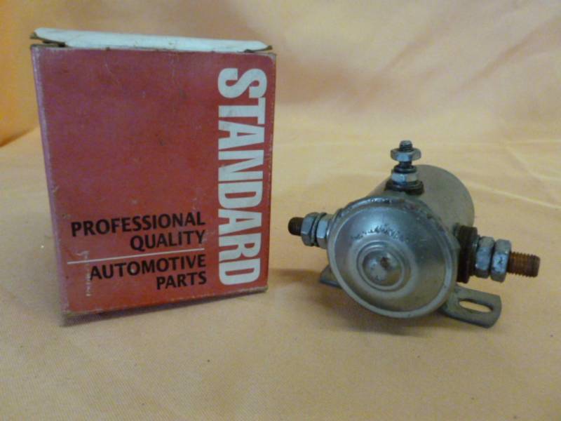 lot 84 image: Auto Part