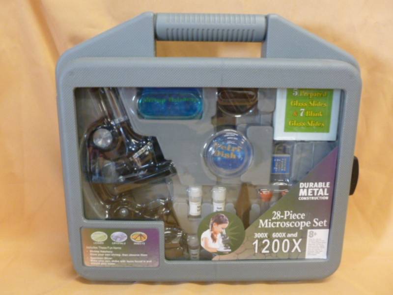 lot 86 image: New Microscope Set
