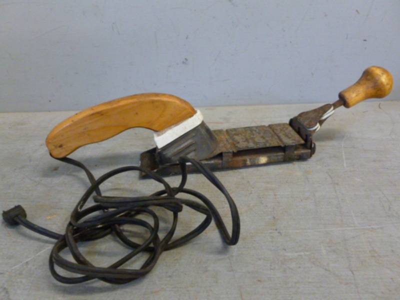 lot 112 image: Vintage Wood Plane