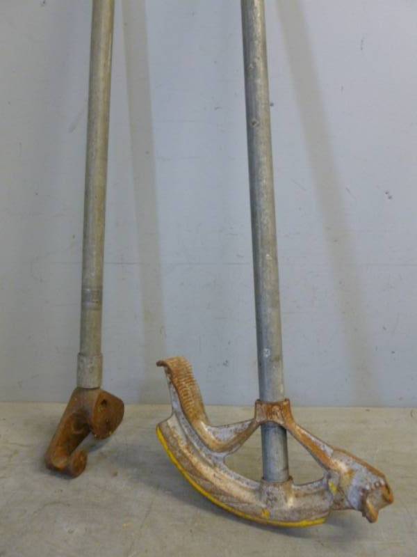 lot 118 image: Pipe Bender