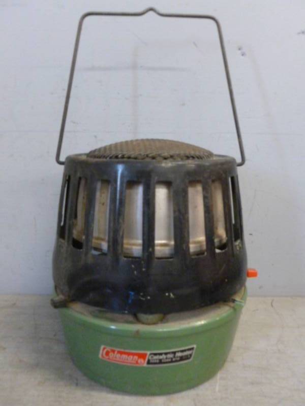 lot 125 image: Vintage Coleman Heater