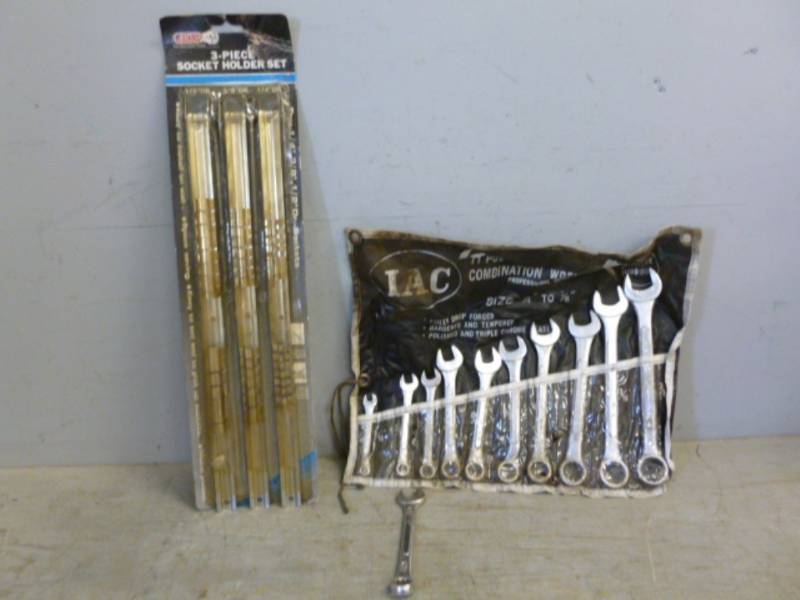 lot 135 image: Tool Set