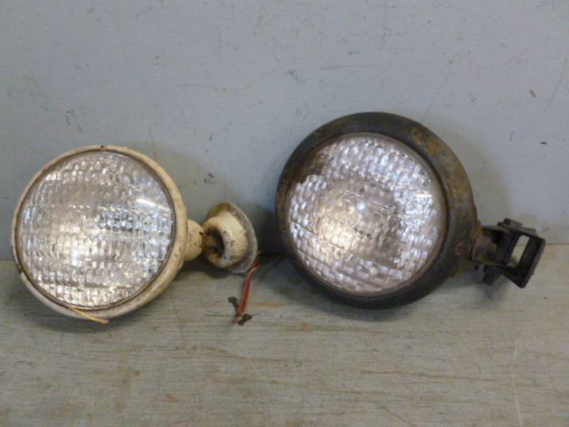lot 151 image: Vintage Tractor Lights