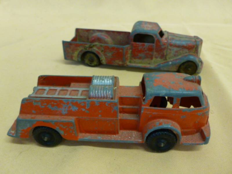 lot 183 image: Vintage Toys