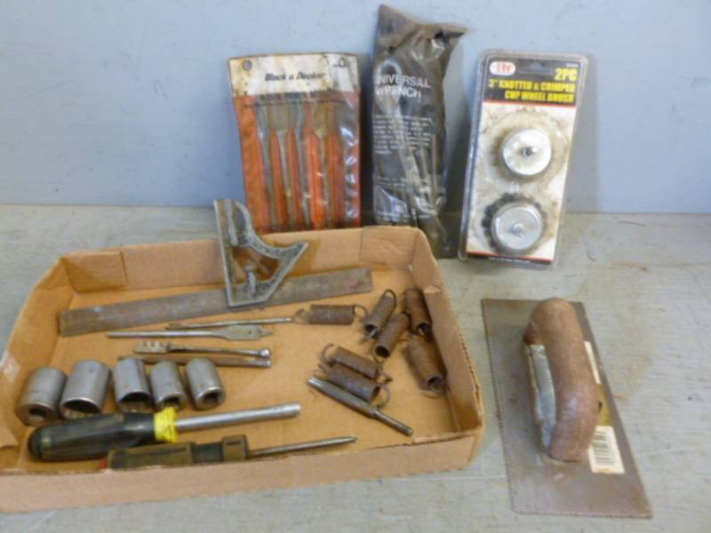 lot 185 image: Tool Set