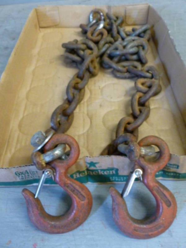 lot 195 image: Log Chain