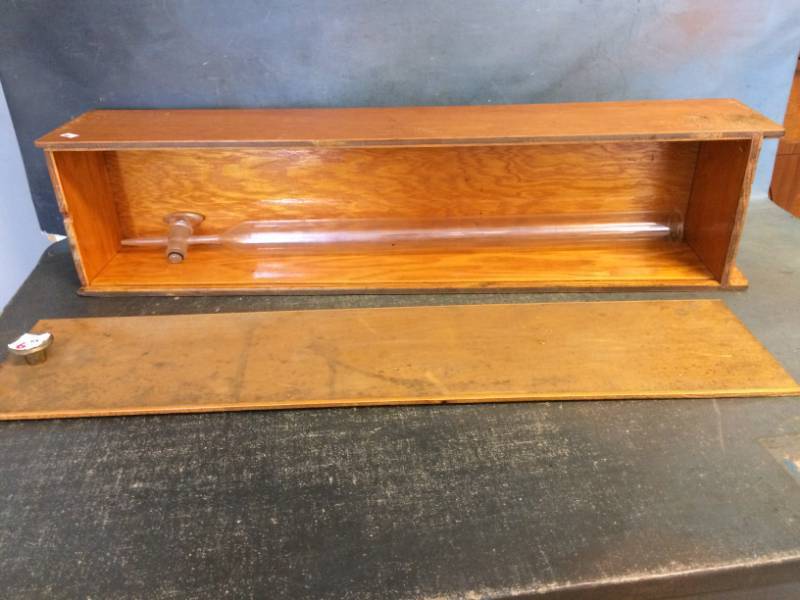 lot 6 image: Exax Graduated Cylinder