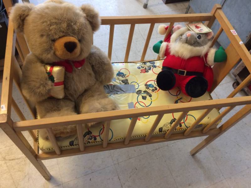 lot 22 image: Vintage Wooden Crib and More