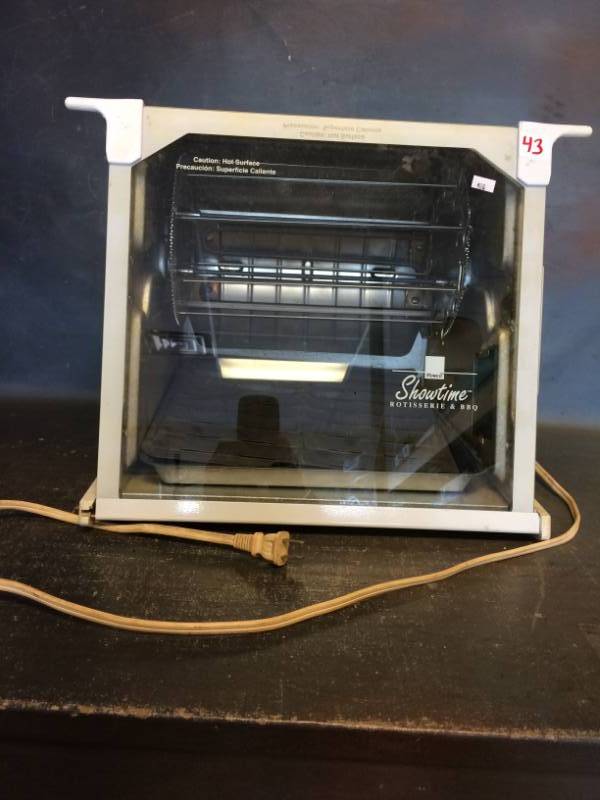 lot 43 image: Ronco Showtime Rotisserie and BBQ