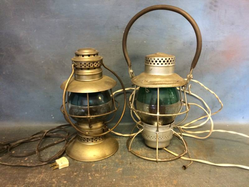 lot 63 image: Vintage Electric Lights