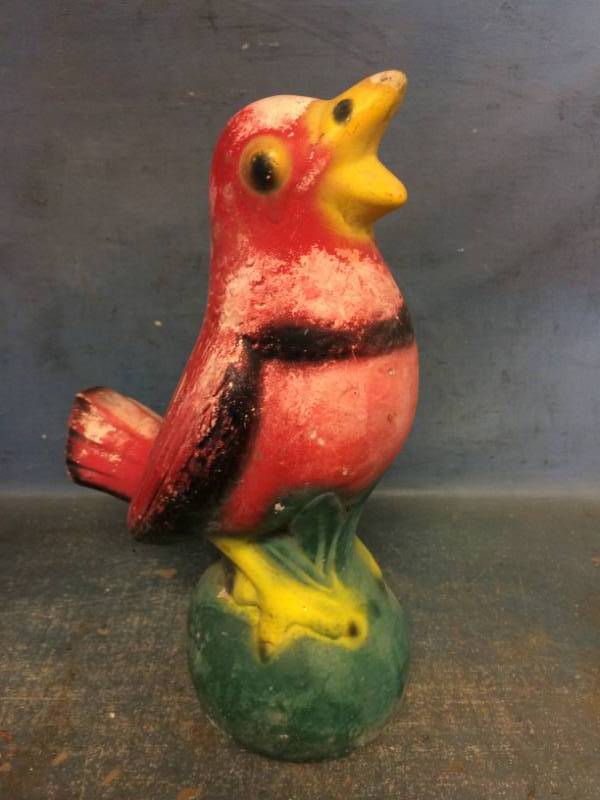 lot 66 image: Ceramic Robin