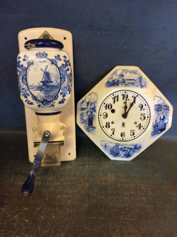 lot 80 image: De Ve Holland Porcelain Delft Blue Grinder and Clock