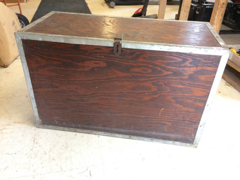 lot 102 image: Wooden Storage Box