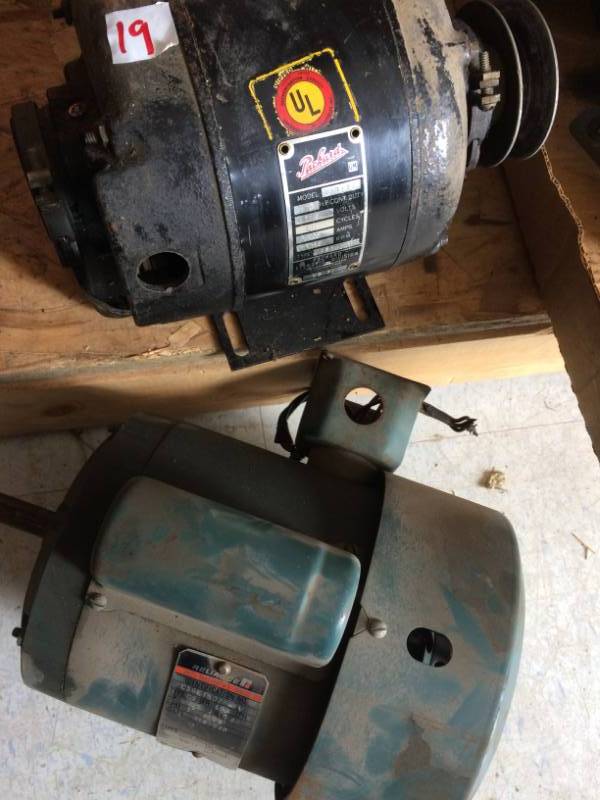 lot 19 image: Packard 13 HP Motor and More