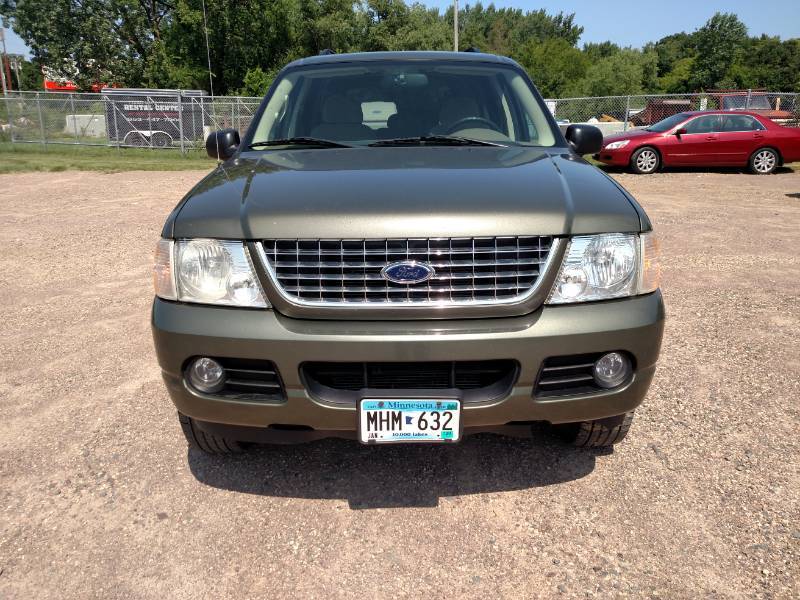 lot 1 image: 2004 Ford Explorer 4.8L V-8, AT, 4X...