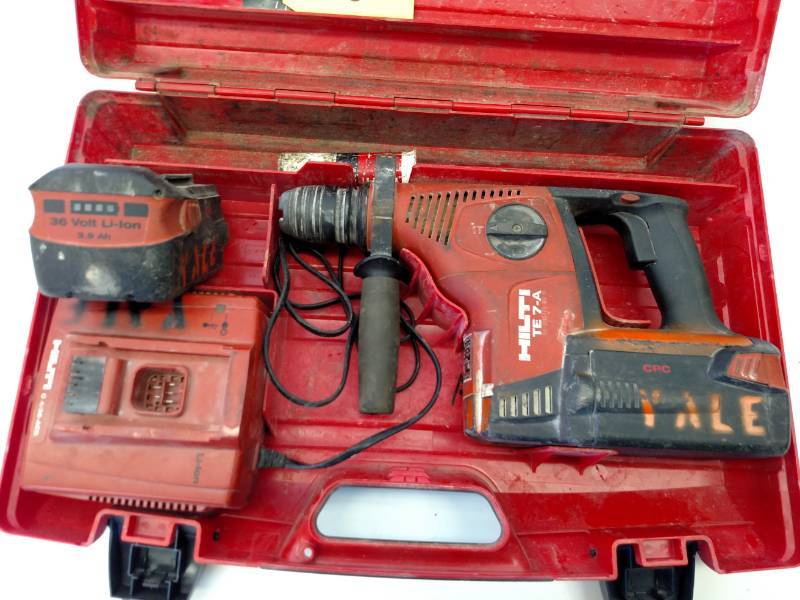 lot 38 image: Hilti TE7-A 36 Volt Cordless SDS Ha...