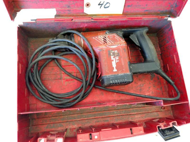 lot 40 image: Hilti TE15 Electric SDS Hammer Dril...