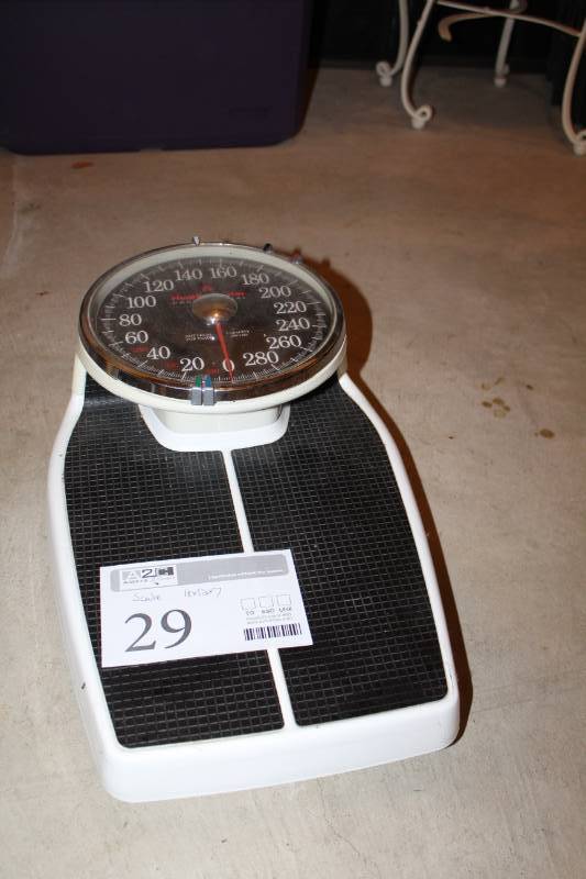 lot 29 image: Floor Scale