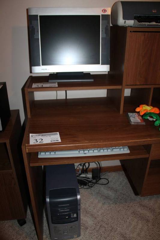 lot 34 image: HP Desktop Computer DVD WriterCD-Writer ComboCD-ROM, KDS Computer Monitor