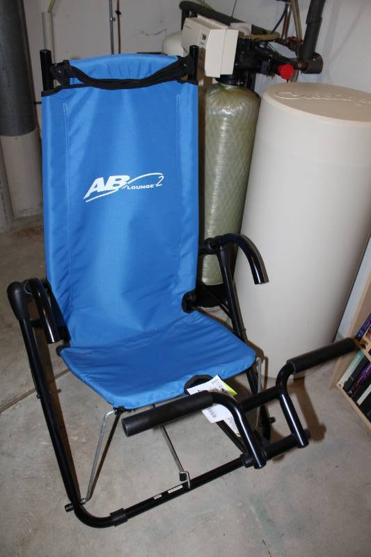 lot 44 image: Ab Lounge 2