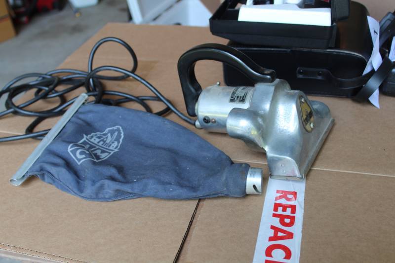 lot 12 image: AMC Vintage Bag Floor Vacuum